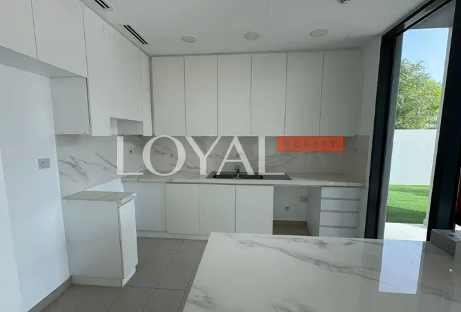 152384435 - Property Image 3