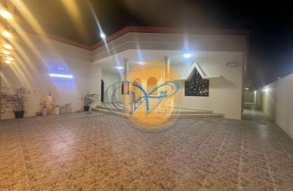 Villa - 4 Bedrooms - 6 Bathrooms for sale in Seih Al Ghubb - Ras Al Khaimah