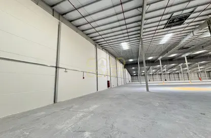 Warehouse - Studio for rent in Umm Al Thuoob - Umm Al Quwain