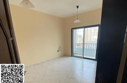 Apartment - 2 Bedrooms - 2 Bathrooms for rent in Qasimia 10 building - Al Mahatta - Al Qasimia - Sharjah