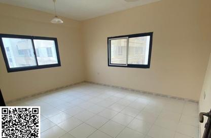 Apartment - 2 Bedrooms - 2 Bathrooms for rent in Qasimia 10 building - Al Mahatta - Al Qasimia - Sharjah