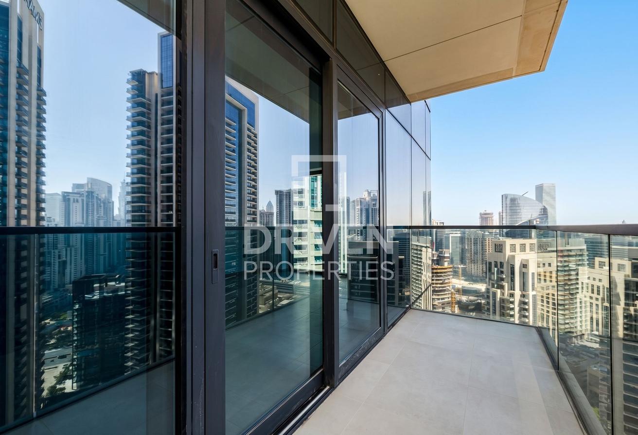 High Floor | Boulevard View | Ready to move in photo 13