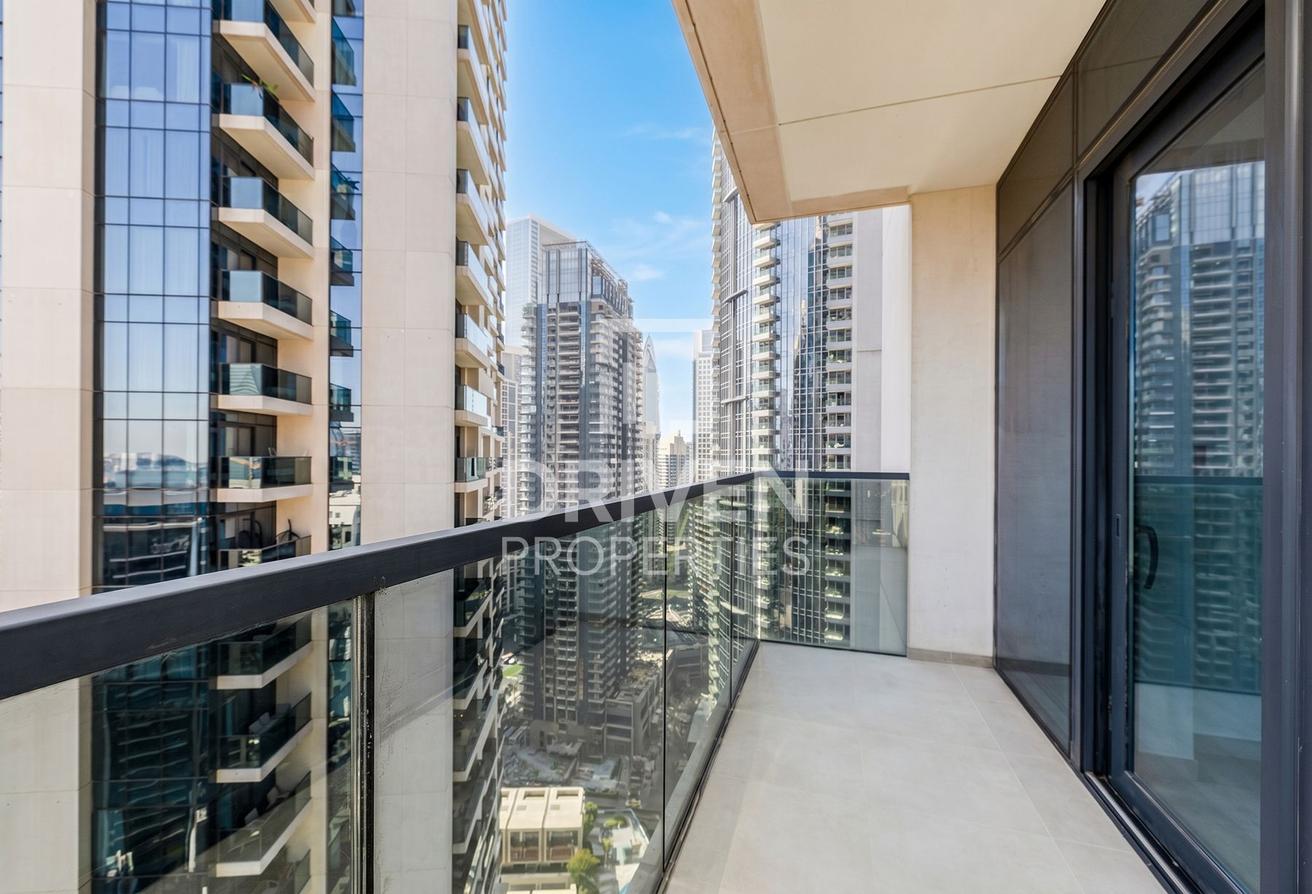 High Floor | Boulevard View | Ready to move in photo 15