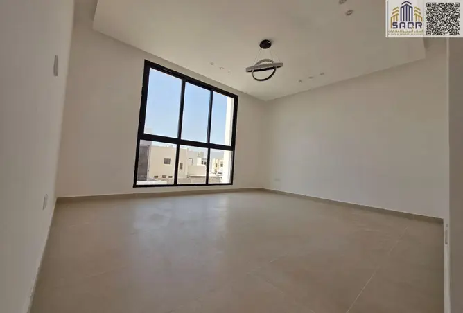 127928393 - Property Image 3
