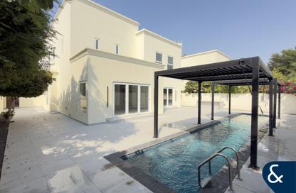 Villa - 4 - 5 for rent in Meadows 1 - Meadows - Dubai