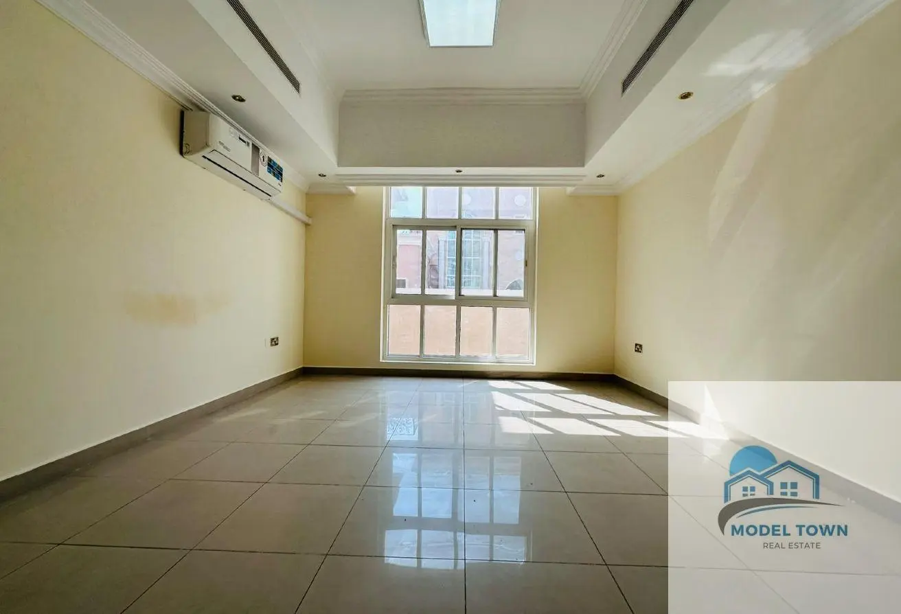 163256906 - Property Main Image
