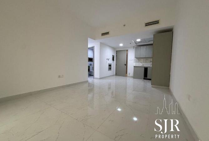 82381653 - صورة العقار 2