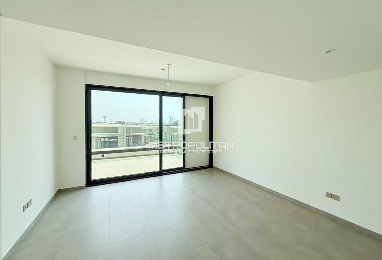 Single Row | Prime Location |Multiple Options photo 5