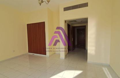 Apartment - Studio - 1 Bathroom for rent in Building X20 - England Cluster - International City - Dubai