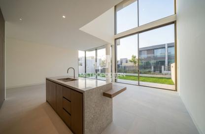 Villa - 3 Bedrooms - 4 Bathrooms for sale in Nad Al Sheba Gardens 3 - Nad Al Sheba Gardens - Nad Al Sheba 1 - Nad Al Sheba - Dubai