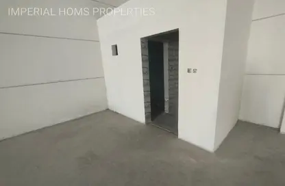 Warehouse - Studio - 1 Bathroom for rent in Umm Al Thuoob - Umm Al Quwain