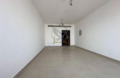 Apartment - Studio - 1 for rent in Al Majaz 2 - Al Majaz - Sharjah Apartment - Studio - 1 for rent in Al Majaz 2 - Al Majaz - Sharjah