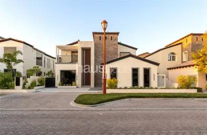 فيلا - 5 غرف نوم - 7 حمامات للبيع في بحيرات سيينا - عقارات جميرا للجولف - دبي