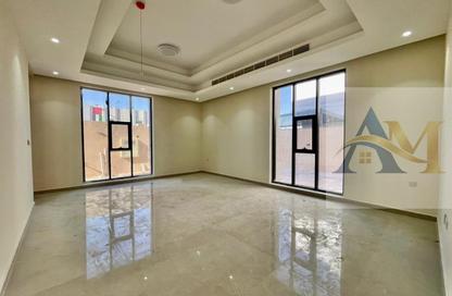 Villa - 4 - 6 for rent in Hoshi 1 - Hoshi - Al Badie - Sharjah
