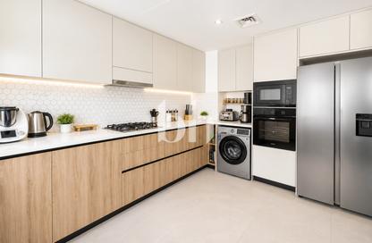 Townhouse - 2 - 3 for rent in Springs 2 - The Springs - Dubai