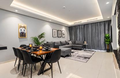 Apartment - 2 - 2 for sale in Paramount Tower Hotel  and  Residences - Business Bay - Dubai