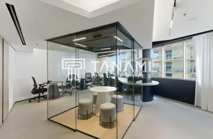 Office Space - Studio - 1 Bathroom for sale in Business Tower - Business Bay - Dubai