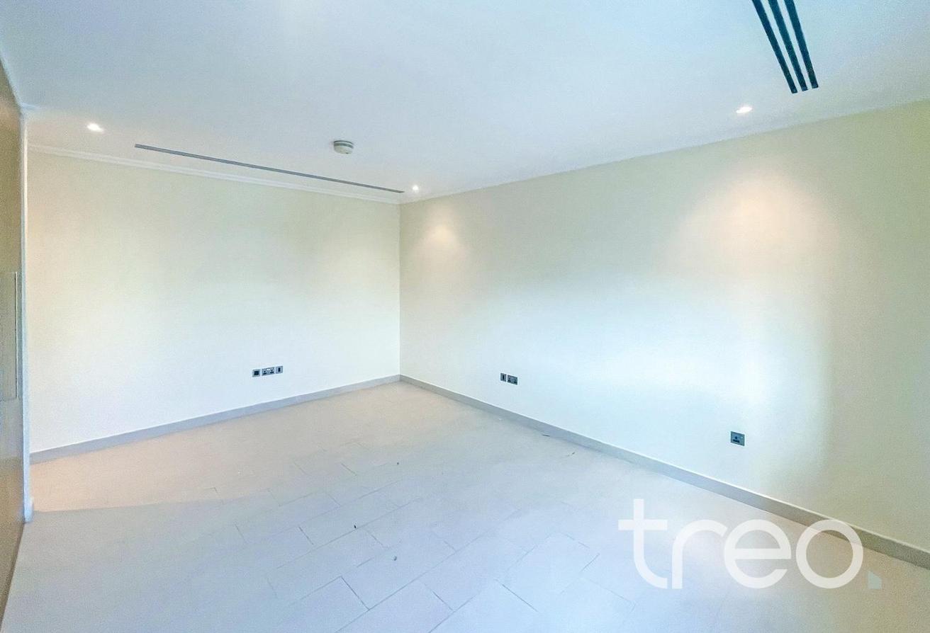 Prime Location | 4 Bed Large | Quiet Area photo 18