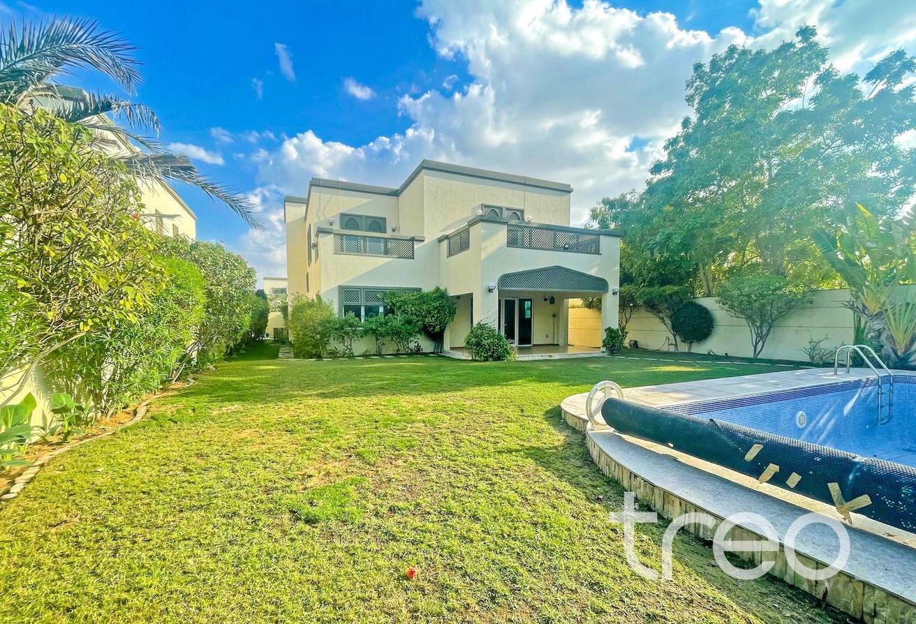 Prime Location | 4 Bed Large | Quiet Area photo 2