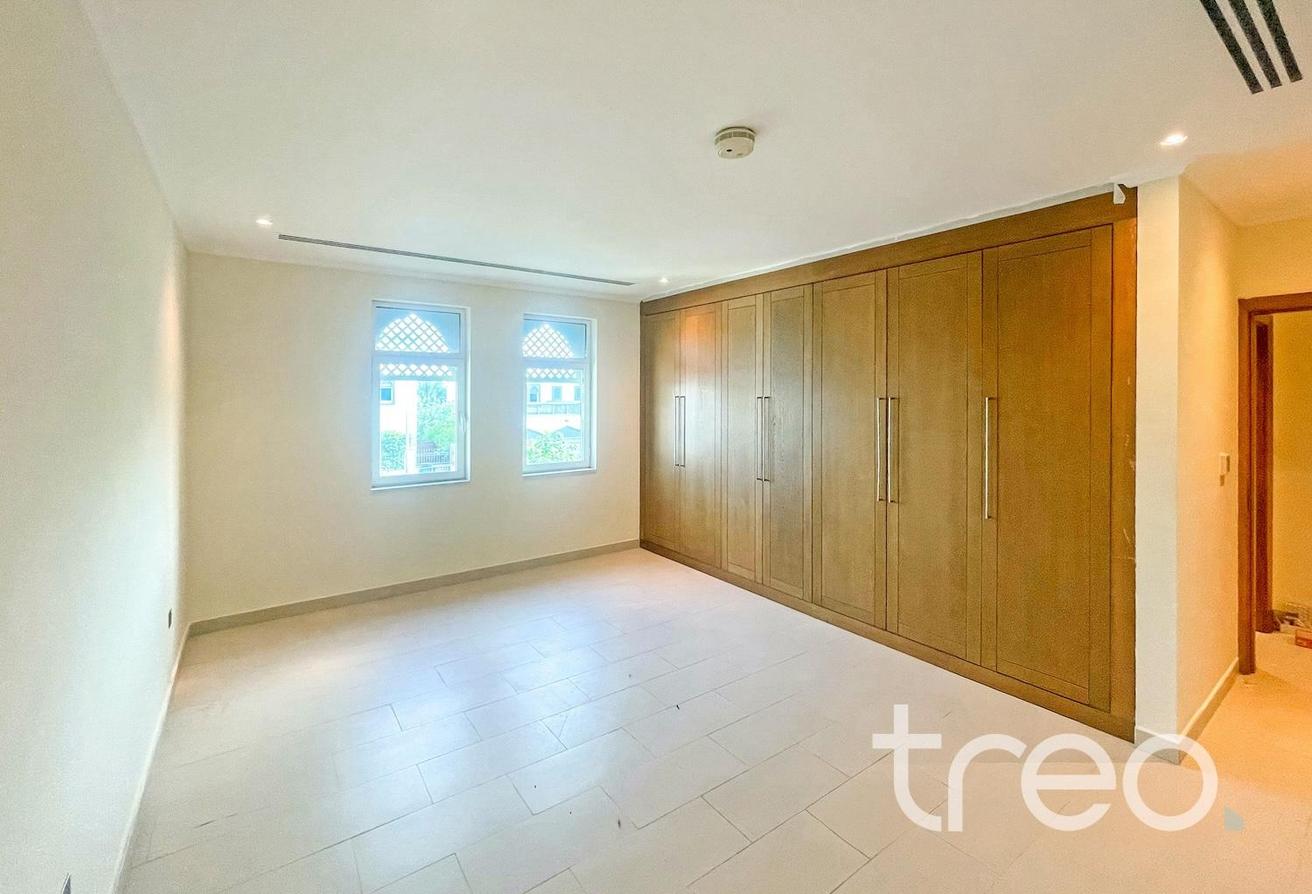 Prime Location | 4 Bed Large | Quiet Area photo 16