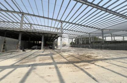 Warehouse - Studio for rent in Phase 1 - Dubai Investment Park (DIP) - Dubai
