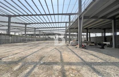 Warehouse - Studio for rent in Phase 1 - Dubai Investment Park (DIP) - Dubai