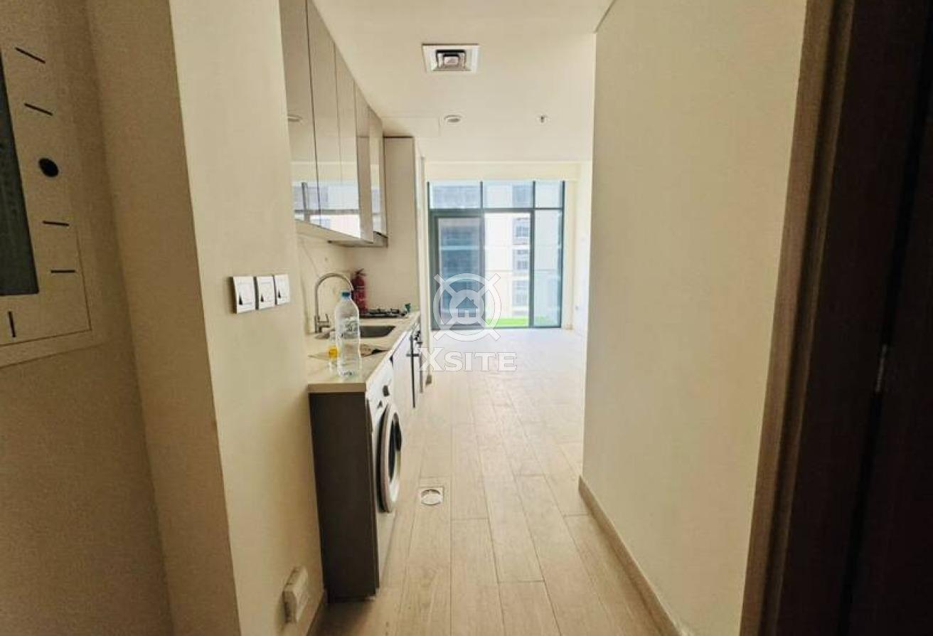 Lavish Studio | Unfurnished | Pool View photo 7