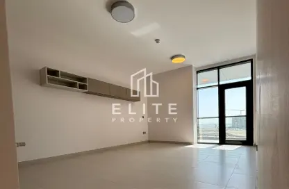Apartment - 1 Bathroom for rent in Al Waleed Garden 2 - Al Waleed Garden - Al Jaddaf - Dubai