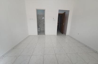 Apartment - Studio - 1 for rent in Khalidiya Street - Al Khalidiya - Abu Dhabi