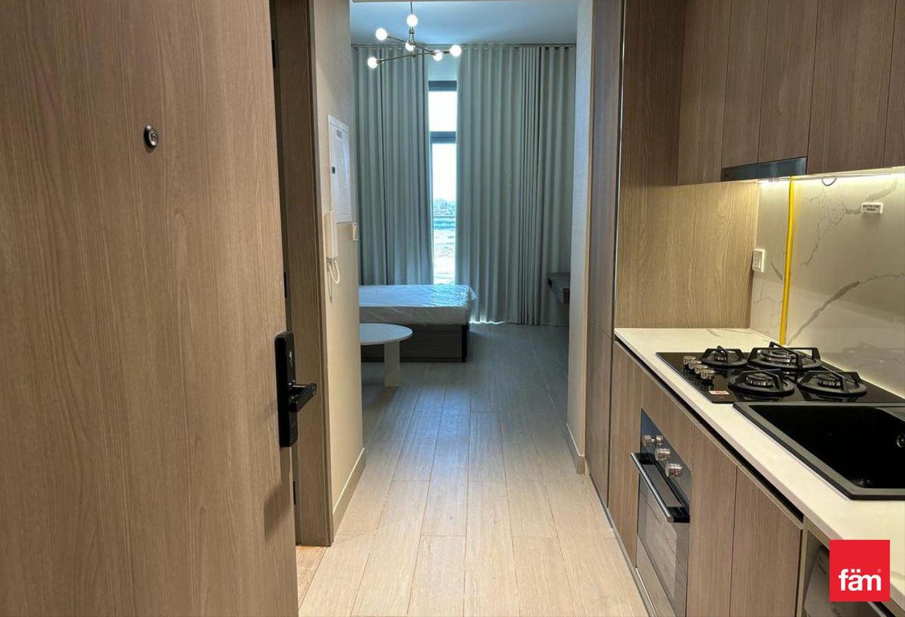 Fully Furnished, Road View, Ready To Move, Vacantt photo 5