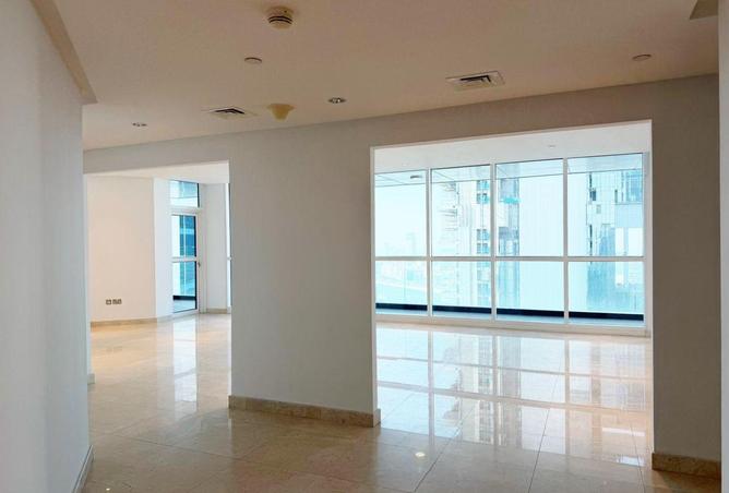 76985089 - Property Image 3