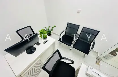 مكتب - غرفة نوم - 1 حمام للايجار في ريم ريزدنسي - الكرامة - دبي
