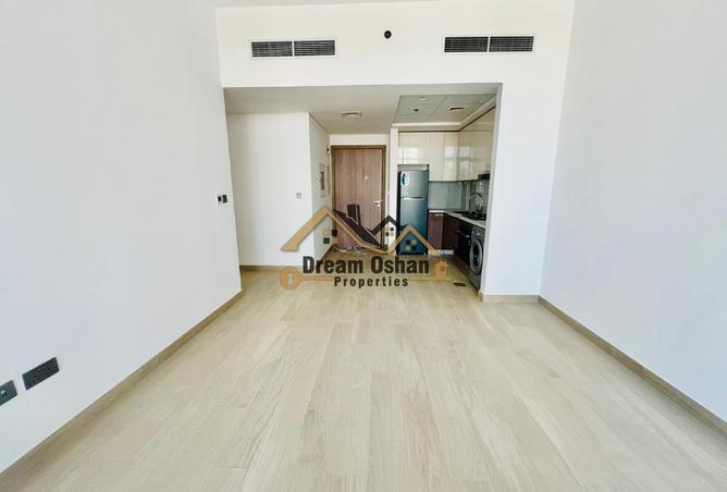 83213004 - Property Image 3