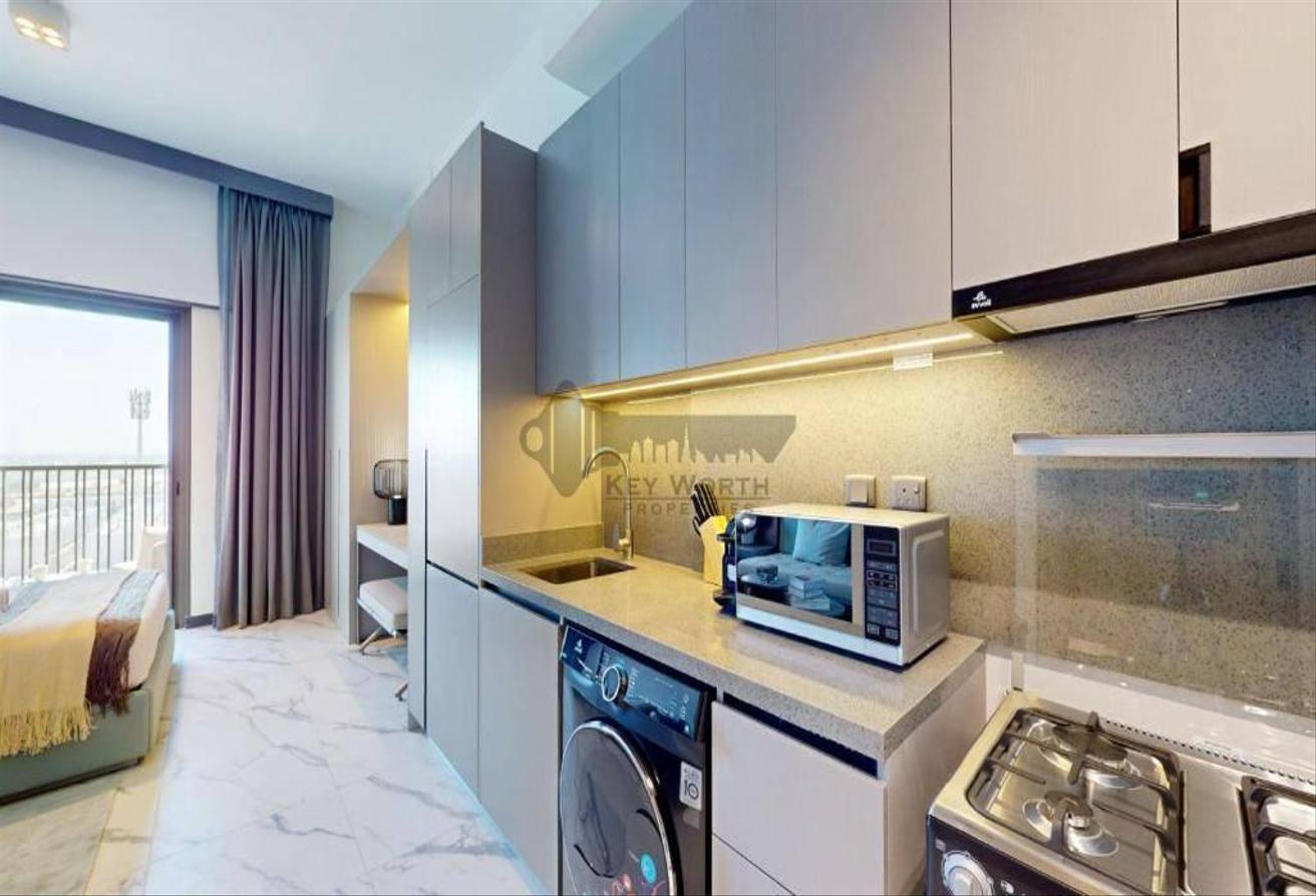 Furnished Studio | Community view | Mid Floor photo 6