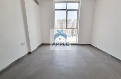 شقة - غرفة نوم - 2 حمامات للايجار في بناية مويليح 29 - مويلح - الشارقة