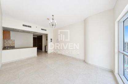 Apartment - Studio - 1 for rent in Safeer Tower 2 - Safeer Towers - Business Bay - Dubai