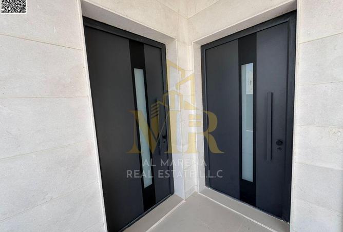 103280464 - Property Image 2