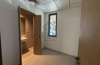 Townhouse - 3 - 5 for rent in Bloom Living - Zayed City (Khalifa City C) - Khalifa City - Abu Dhabi