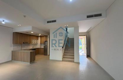 Townhouse - 3 - 5 for rent in Bloom Living - Zayed City (Khalifa City C) - Khalifa City - Abu Dhabi