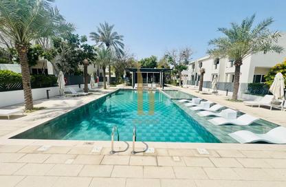 Villa - 4 - 4 for rent in Jumeirah 1 Villas - Jumeirah 1 - Jumeirah - Dubai