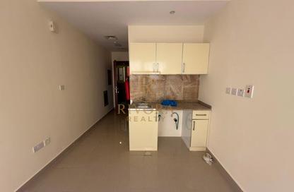 Apartment - Studio - 1 Bathroom for rent in Al Souk Al Kabeer - Bur Dubai - Dubai