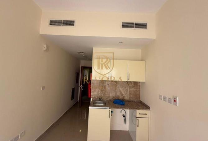 132004215 - Property Image 2
