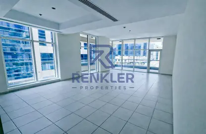 Apartment - 1 Bedroom - 2 Bathrooms for rent in Bay Square Building 9 - Bay Square - Business Bay - Dubai