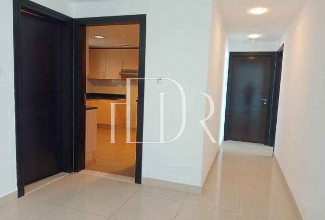 74258363 - Property Image 3