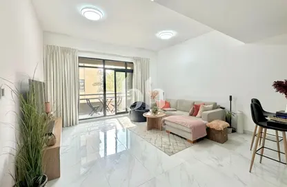 Apartment - 3 Bedrooms - 2 Bathrooms for rent in Al Ghaf 3 - Al Ghaf - Greens - Dubai