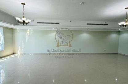 Apartment - 4 Bedrooms - 5 Bathrooms for rent in Al Khan Lagoon Tower - Al Khan Lagoon - Al Khan - Sharjah