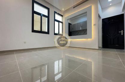 Apartment - 1 Bedroom - 1 Bathroom for rent in Al Mushrif Villas - Al Mushrif - Abu Dhabi