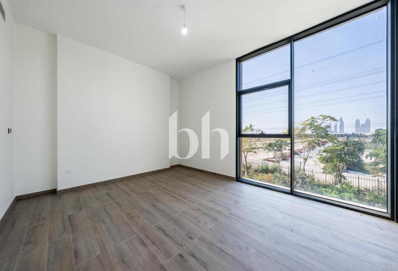 Burj Khalifa View | Brand New | Community expert photo 17