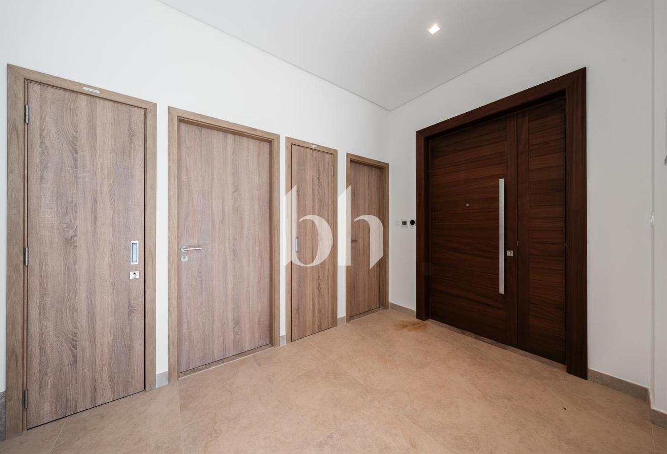 Burj Khalifa View | Brand New | Community expert photo 9