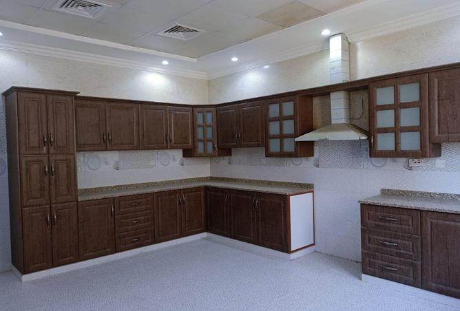 94028697 - Property Image 2